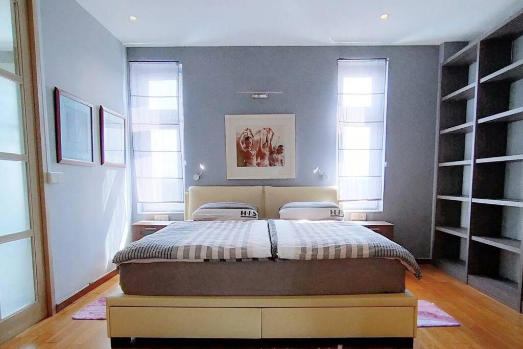 Pangsapuri Lavish Retreat: Stylish & Scenic Penthouse