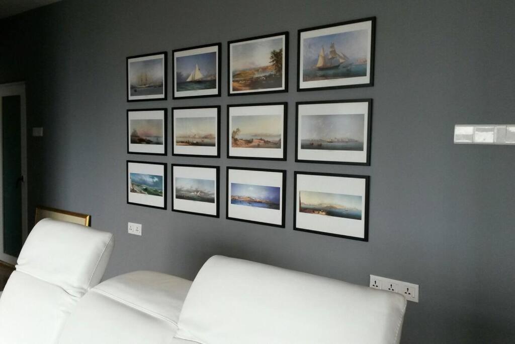 Lavish Retreat: Stylish & Scenic Penthouse Johor Bahru
